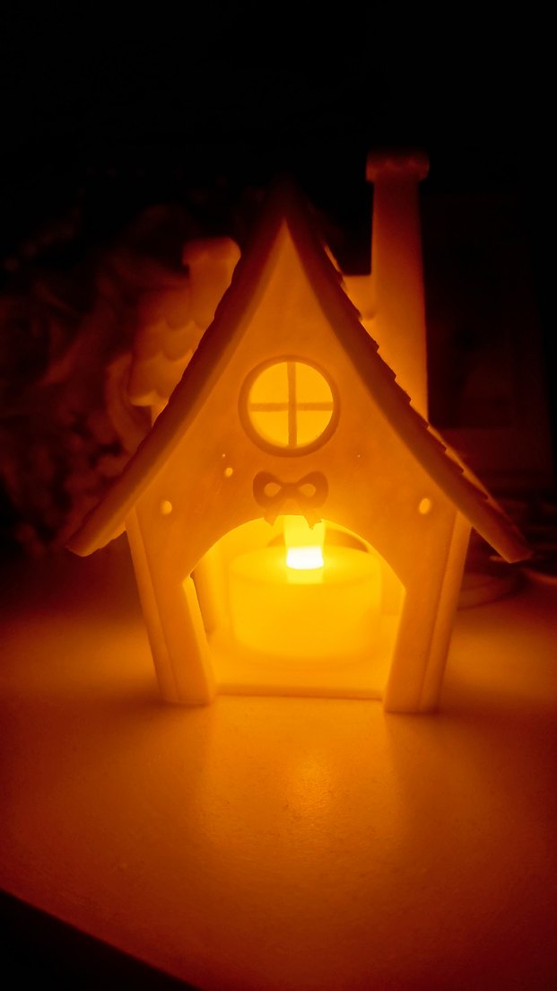 Işıklı Beyaz Ev Figürü - Görsel 3