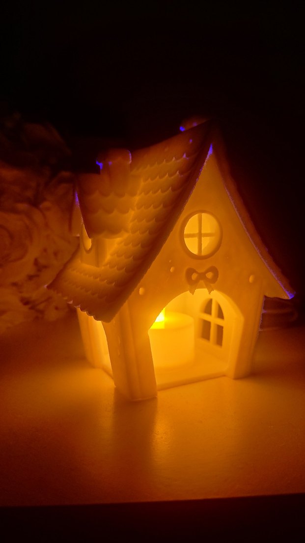 Işıklı Beyaz Ev Figürü - Görsel 4