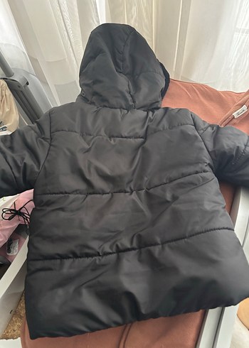 Siyah Erkek Çocuk Kürklü Kapüşonlu Mont - Görsel 2