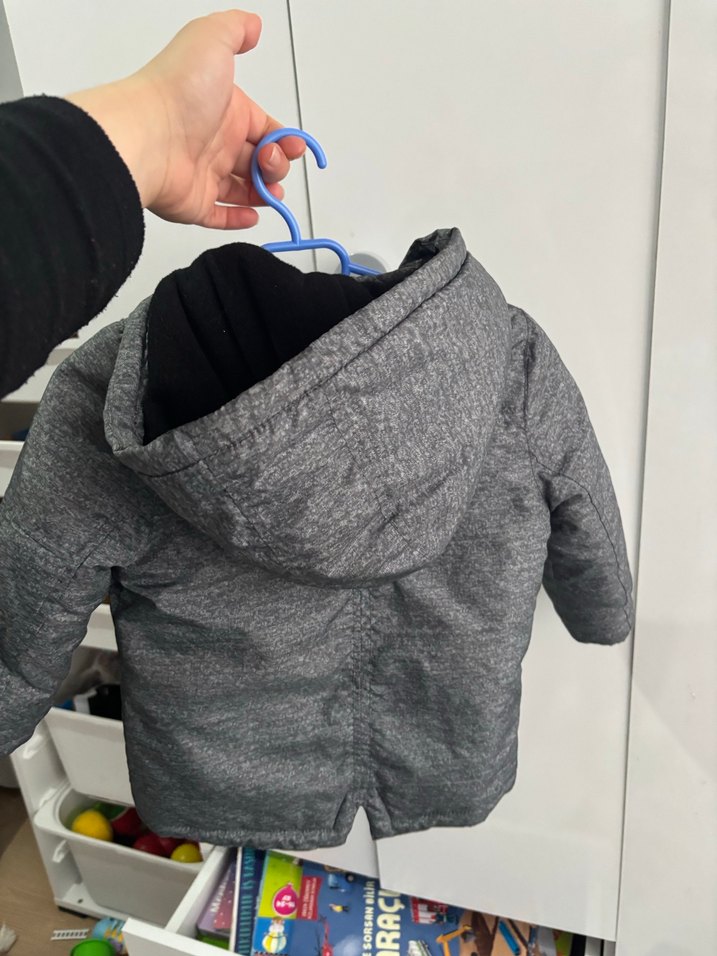 Düğmeli Gri Erkek Çocuk Mont - Görsel 3