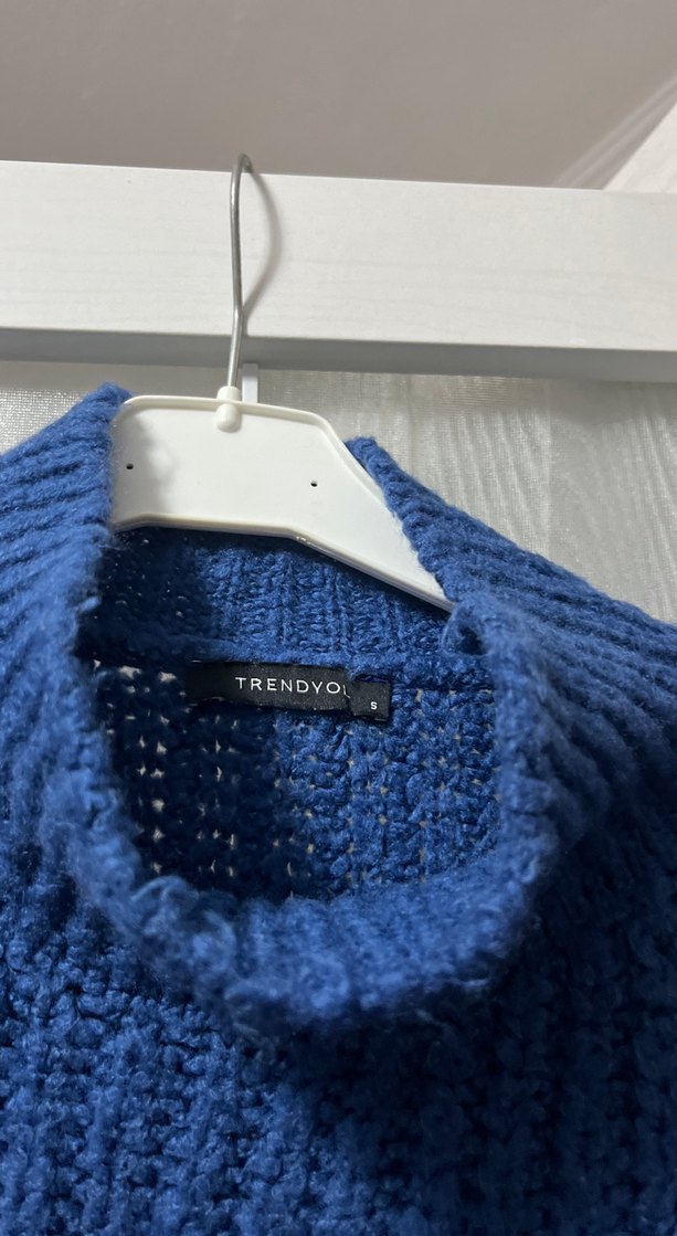 Kadın Mavi Boğazlı Örgü Kazak - Görsel 3