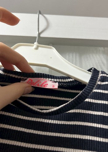 Kız Çocuk Siyah Çizgili Kolsuz Yüksek Yakalı Atlet - Görsel 2