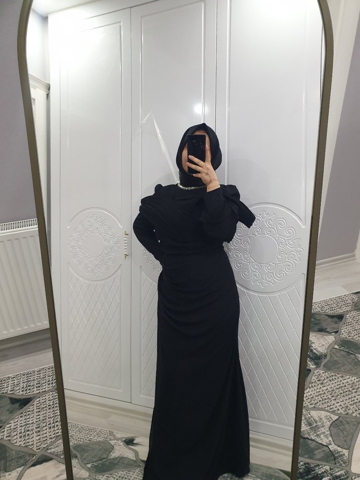 Siyah Drapeli Gotik Midi Elbise - Görsel 2