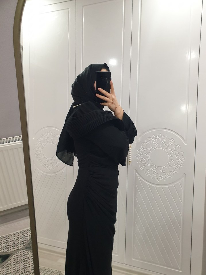 Siyah Drapeli Gotik Midi Elbise - Görsel 5