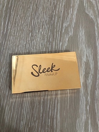 Sleek marka aydınlatıcı
