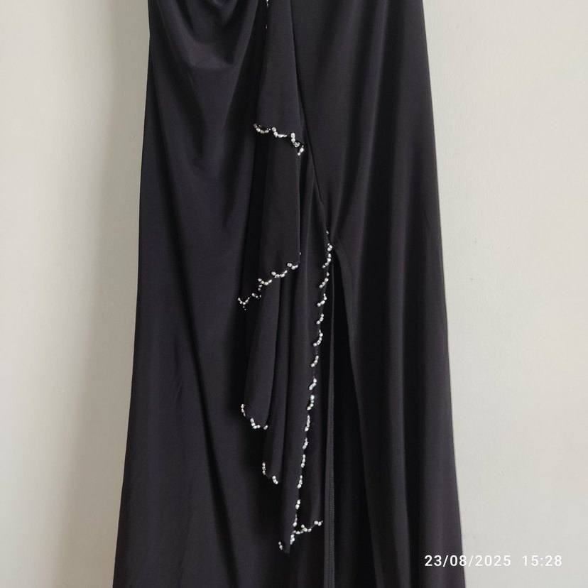 Siyah Nakışlı Uzun Straplez Gotik Elbise - Görsel 4