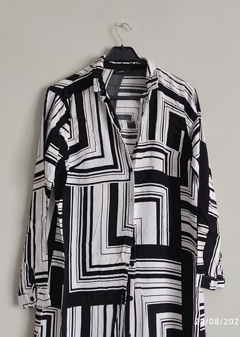 Düğmeli Siyah Beyaz Uzun Kadın Tunik - Görsel 2