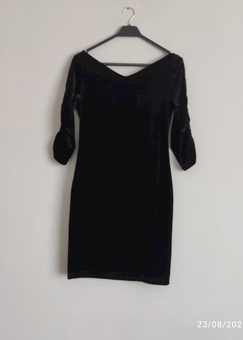 Siyah Nakışlı Uzun Kollu Midi Elbise - Görsel 2