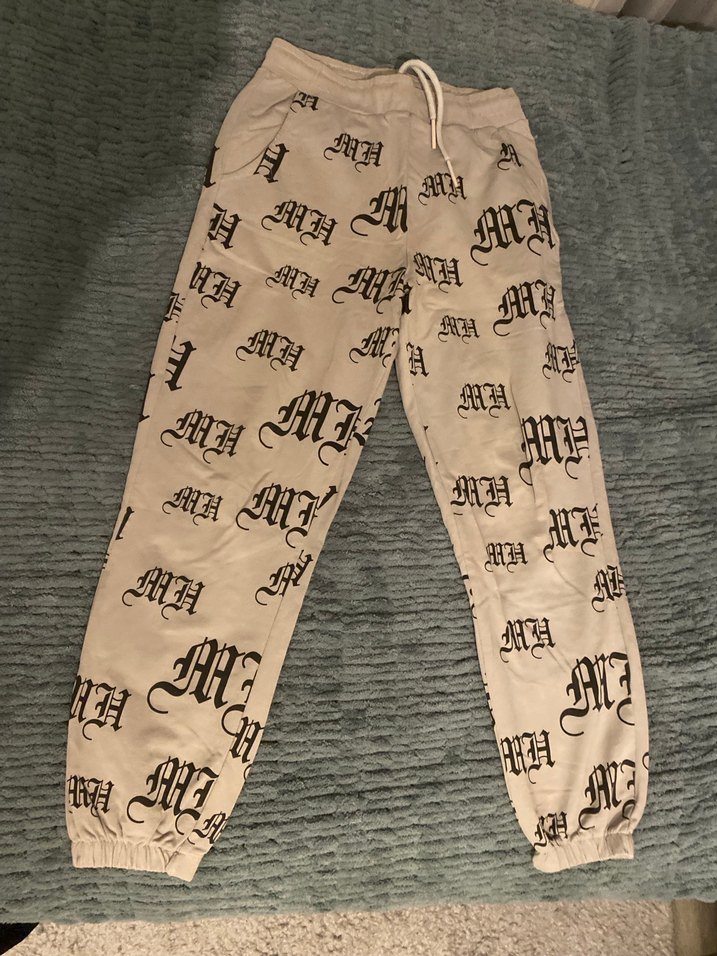 Bej Baskılı Rahat Kesim Eşofman - Görsel 2