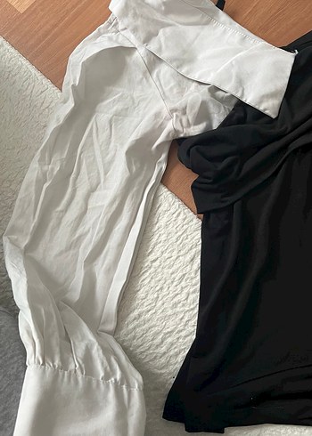 V Yaka Siyah Uzun Kollu bluz asimetrik - Görsel 2