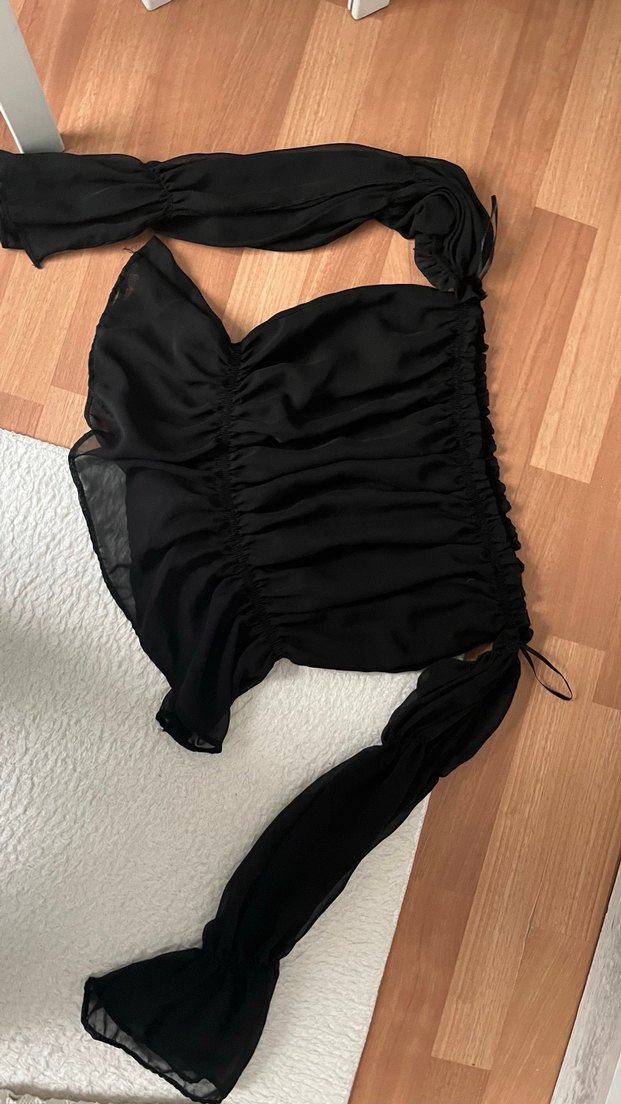 Siyah Straplez Volanlı Bluz - Görsel 3