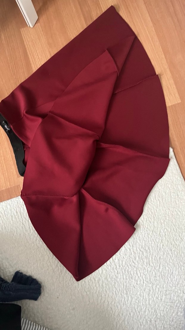 Bordo Pileli Etek - Görsel 3