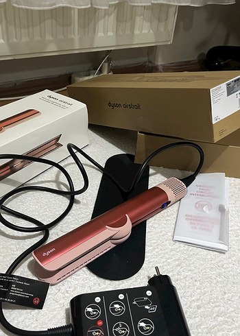 Pembe Dyson Airstrait Saç Düzleştirici  - Görsel 2