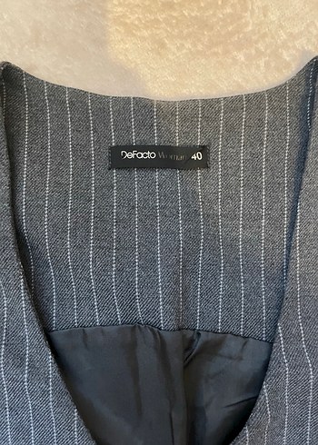 Düğmeli Gri Kadın Yelek - Görsel 2