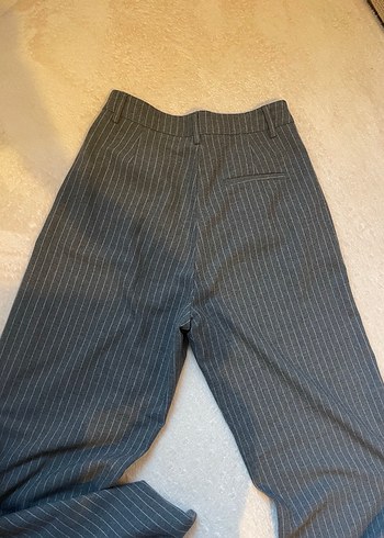 Gri Çizgili Kadın Keten Pantolon - Görsel 2