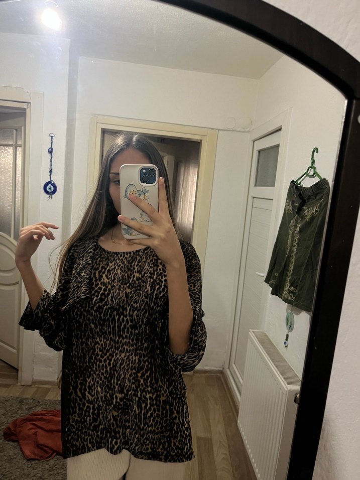 Leopar Desenli Transparan Kadın Bluz - Görsel 2