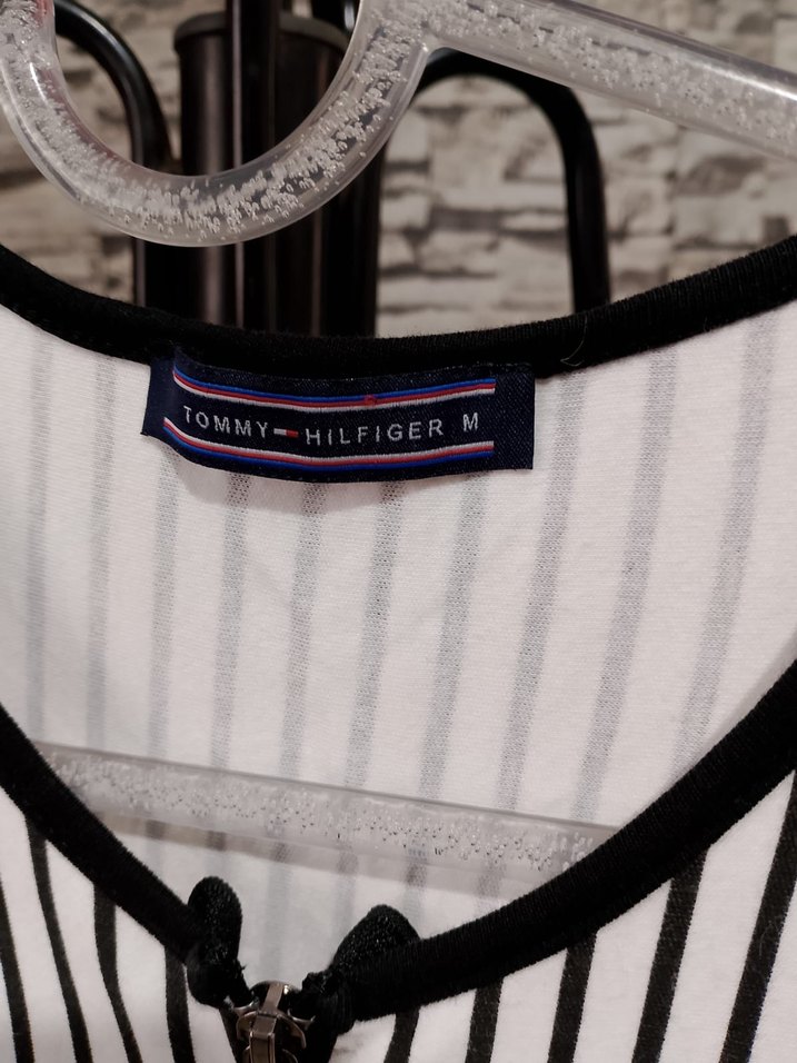 Yüksek Yakalı Fermuarlı Çizgili Midi Elbise - Görsel 2