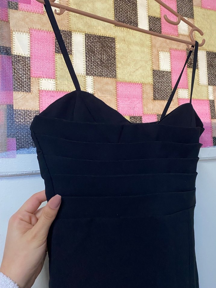 Siyah Uzun İnce Askılı Abiye Elbise - Görsel 4