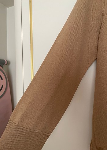 Bej V Yaka Uzun Kollu  Kazak - Görsel 5