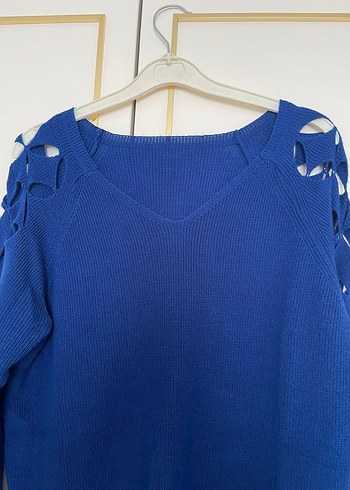 Mavi V Yaka Örgü Kadın Kazak - Görsel 2