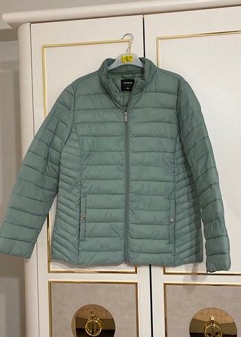 Yeşil Fermuarlı Kadın Mont - Görsel 4