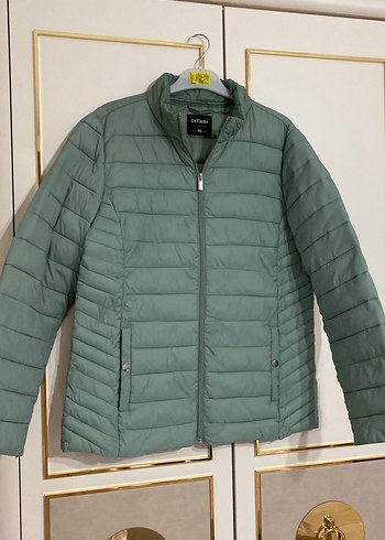 Yeşil Fermuarlı Kadın Mont - Görsel 3