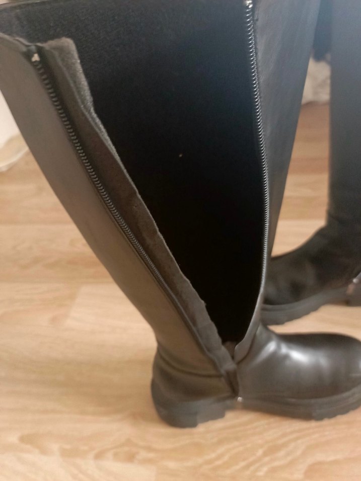 Siyah Deri Kadın Su Geçirmez Termo Çizme - Görsel 2