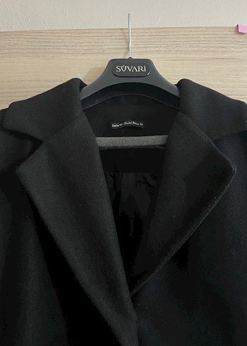 Siyah Düğmeli Kadın Kaban - Görsel 2