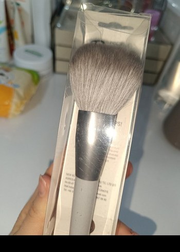 Işıltılı Çok Renkli Dudak Parlatıcısı - Görsel 3