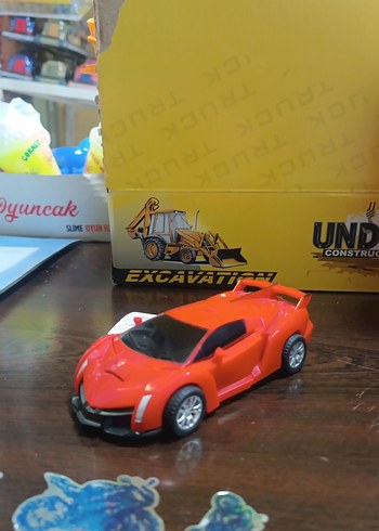 Kırmızı Renkli Oyuncak Robot Araba - Görsel 2