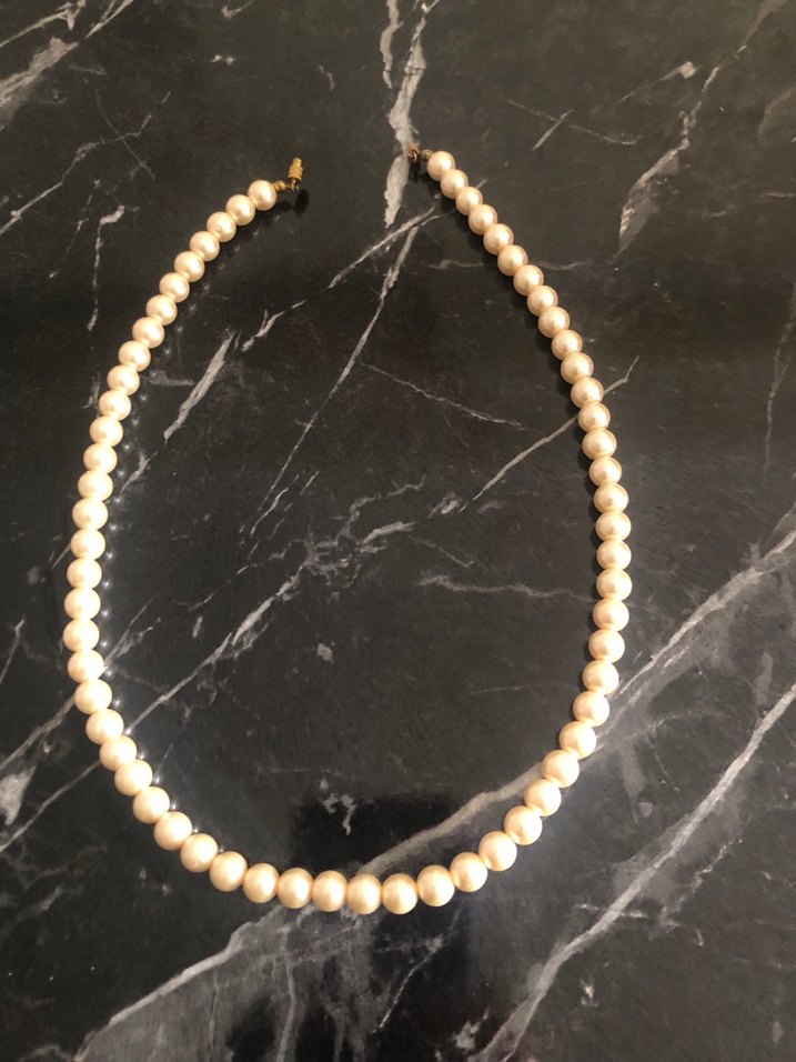 Beyaz Boncuklu Midi Boy Kolye - Görsel 3