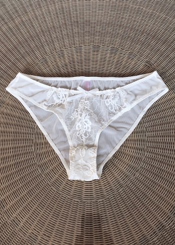 Victoria s Secret 27