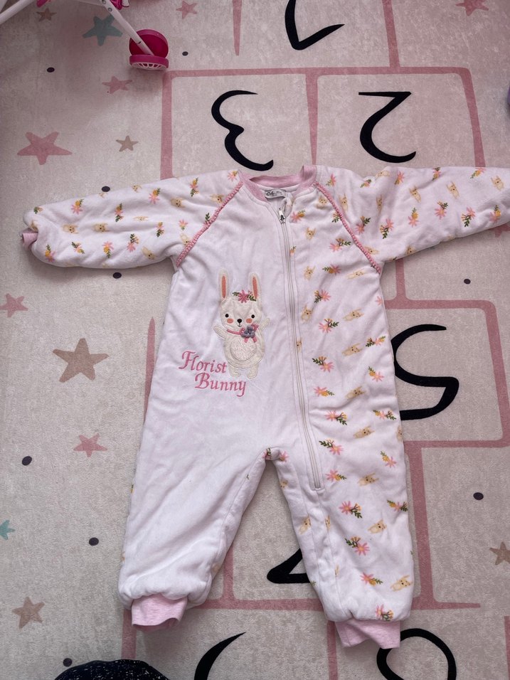 Beyaz Örgü Bebek Tulumu Yüksek Yaka - Görsel 5