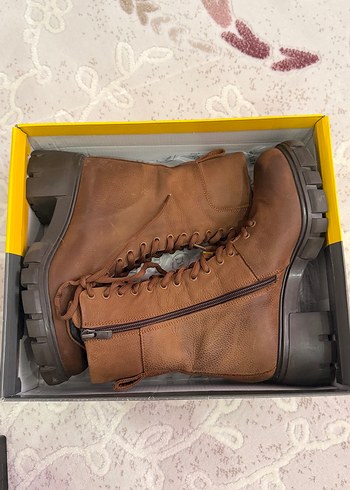 MAMMAMİA Kahverengi Deri Bağcıklı Kadın Bot - Görsel 6