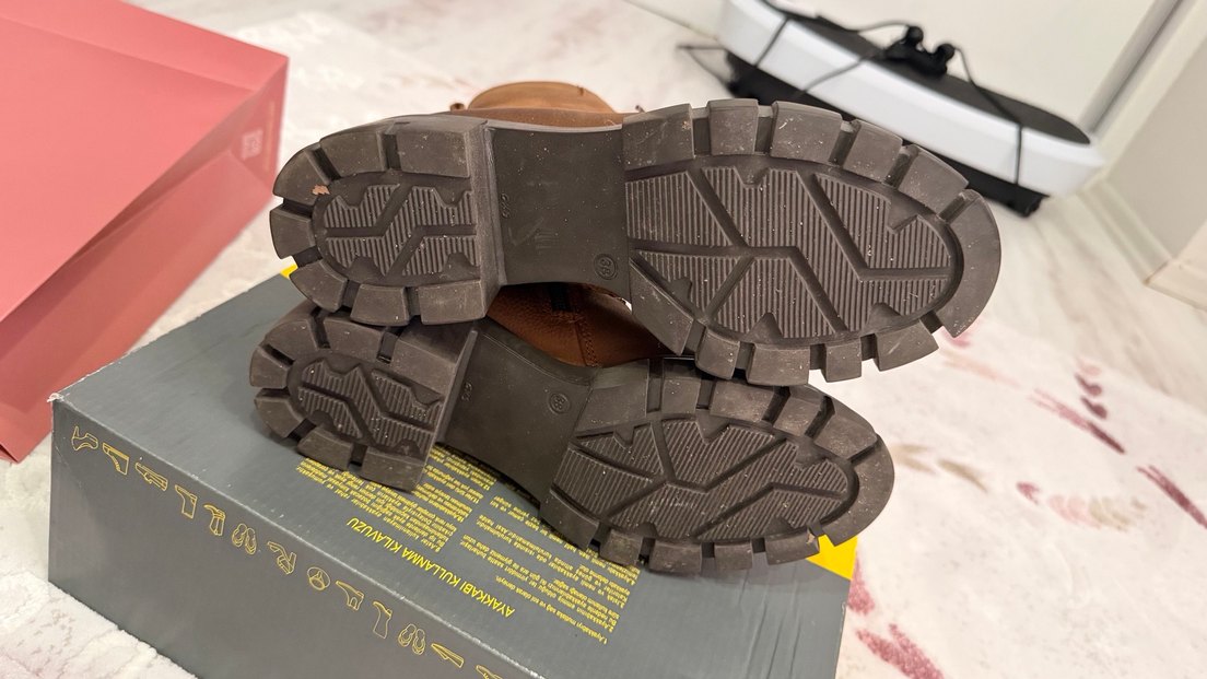 MAMMAMİA Kahverengi Deri Bağcıklı Kadın Bot - Görsel 4