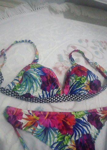Renkli Tüy Desenli Mini Bikini Takımı - Görsel 2