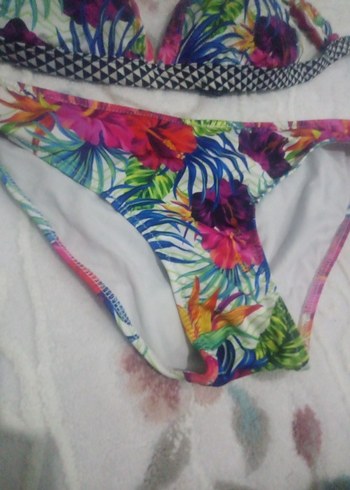 Renkli Tüy Desenli Mini Bikini Takımı - Görsel 3