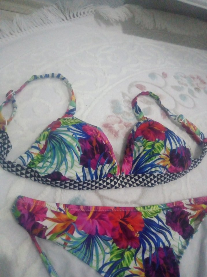 Renkli Tüy Desenli Mini Bikini Takımı - Görsel 2