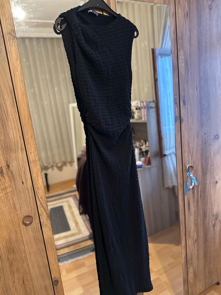 Zara Siyah Örme Kolsuz Uzun Keten Elbise - Görsel 2