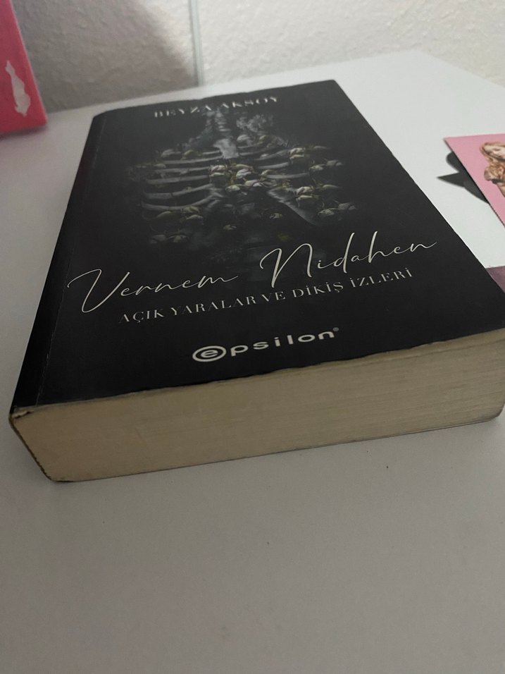 Vernem Nidahen - Açık Yaralar ve Dikiş İzleri - Beyza Aksoy - Görsel 3