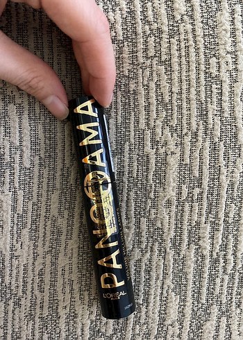 L'Oréal Panoramic Siyah Maskara - Görsel 3