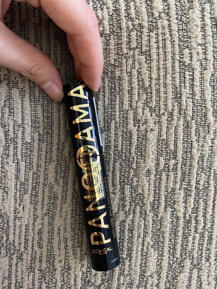 L'Oréal Panoramic Siyah Maskara - Görsel 3