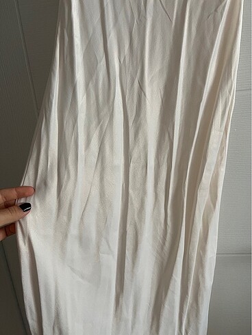 Bershka Saten Elbise krem rengi