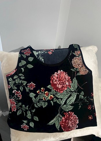 Siyah Çiçek Desenli Salaş Kadın Pantolon ve Bluz - Görsel 3