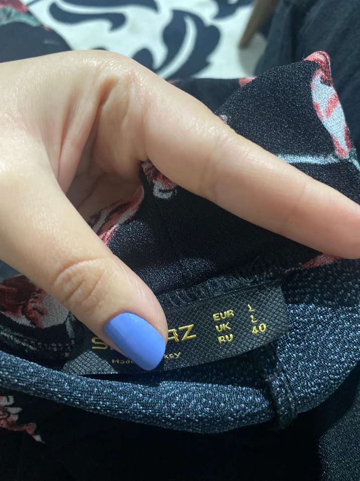 Siyah Çiçek Desenli Salaş Kadın Pantolon ve Bluz - Görsel 5