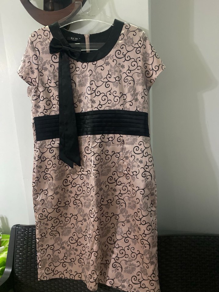 Saten Kumaşlı kısa elbise 48 Beden - Görsel 2