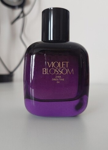 Zara violet blossom 