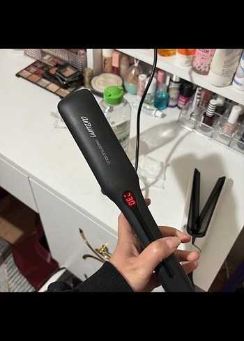 Siyah Saç Düzleştirici arzum - Görsel 3
