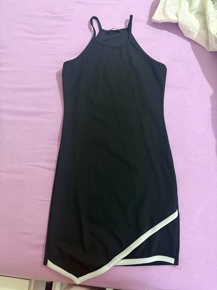 Siyah elbise sıfır ayarında - Görsel 2