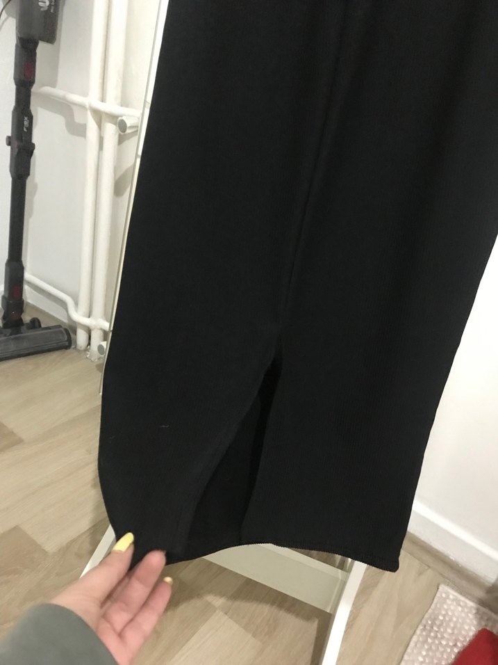 Siyah Sade Uzun Kadın Elbise - Görsel 3